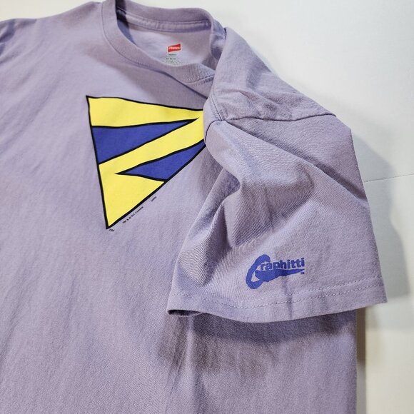 3/$15 DC Comics Lavender Wonder Twins Zane Graphic Tee Size Medium - Picture 4 of 6